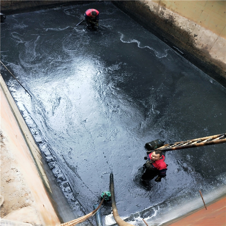 天坛街道废水池清理