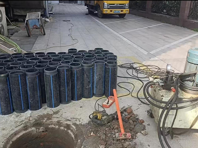 天坛街道PE置换管厂家 DN315置换管 非开挖管短管置换